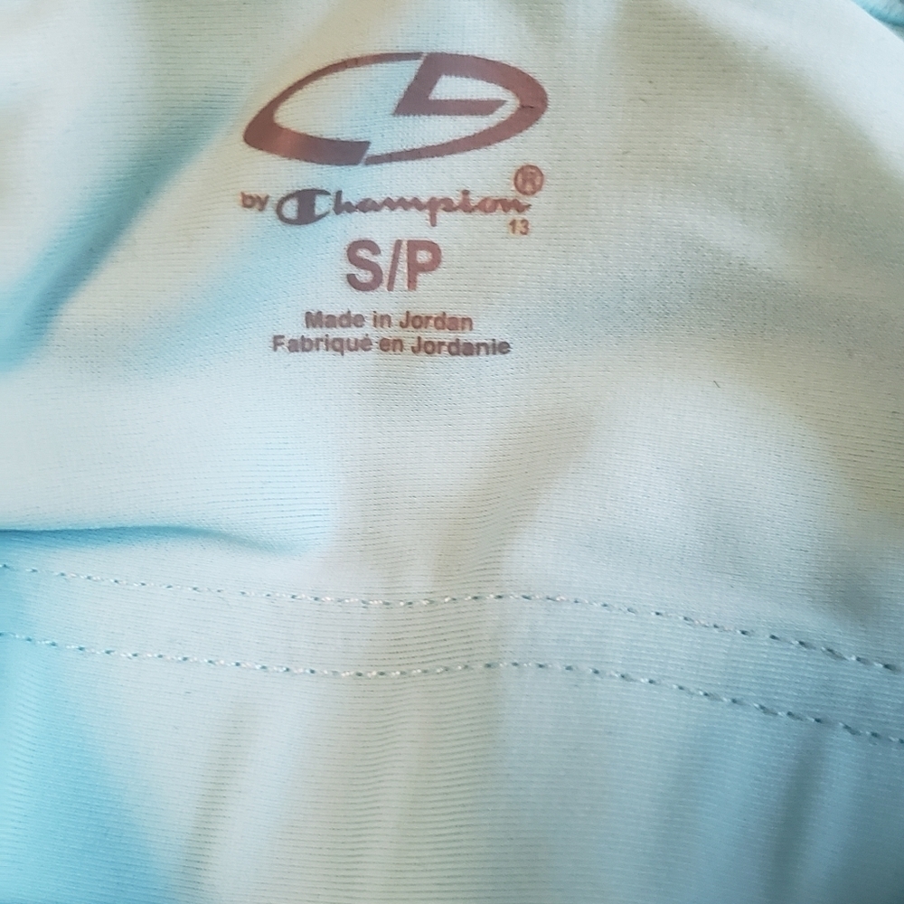 Workout top Hp🔥🔥🔥🔥 - Picture 3 of 3